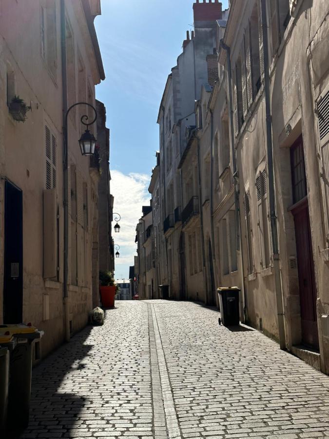 Magnifique Studio - Hypercentre Ancien Pieton Orleans - Wifi - Acces Autonome المظهر الخارجي الصورة